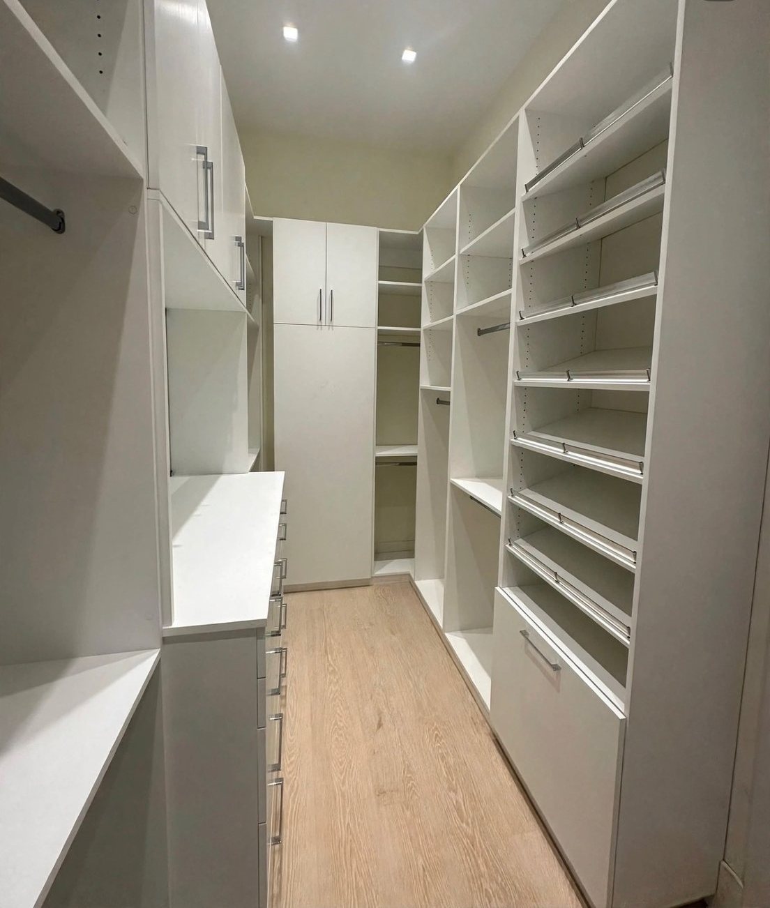 Custom closet by Mike’s Magic, photo 2